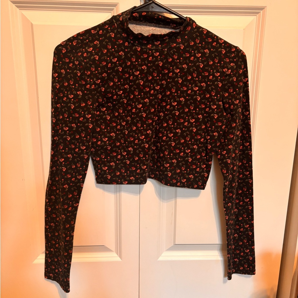 Aeropostale Black and Pink Floral Blouse